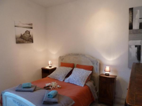  Appartement centre médiéval - Le Cosy de Sarlat  Сарла-Ла-Канэда